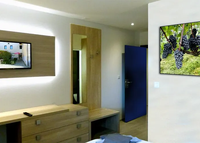 Bed & Breakfast Le Charme Du Prieure 3*