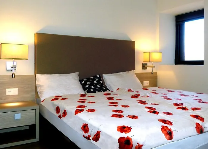 Le Charme Du Prieure Bed & Breakfast 3*